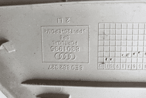 Audi A4 B6 zaślepka fotela 8E0882327 8E0882328 3