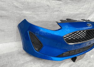Ford fiesta MK8 zderzak przedni 18- 3