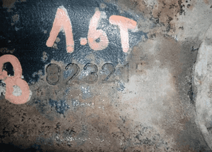 Wahacz lewy przód przedni Peugeot 308 823215 3