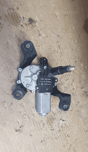 SILNICZEK WYCIERACZKI TYLNEJ  OPEL ASTRA J  nr 13256917 3