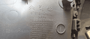 Tapicerka boczek prawy tył tylna prawa Toyota Aygo 67613-0H010 4