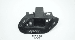 Mocowanie spryskiwacza lewy volkswagen vw touareg iii 760 760807941C 1