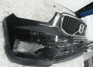 Volvo XC40 na 4 pdc z grilem idealny zderzak przedni 2