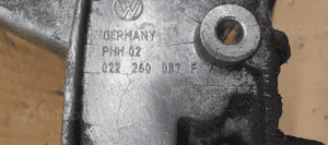 Podstawa łapa alternatora VW Phaeton 3.2 R32 022260087F 7