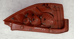 MAZDA 5 lampa tylna lewa lewy tył 3