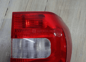 Lampa prawy tył tylna skoda yeti 5L0945096 4