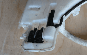 Zbiorniczek spryskiwaczy bmw 1 E87 lci 7229534 2009 2