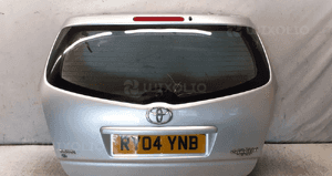 Klapa tył bagażnika do toyota corolla verso 199 srebrna 1