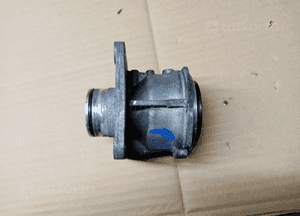 Łapa podpora półosi BMW M5 G30 F90 4.4 V8 8699442 4