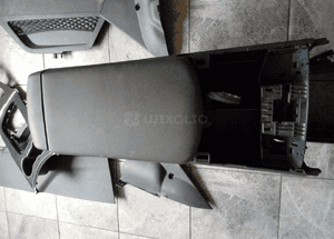 Peugeot 3008 tunel srodkowy podlokietnik 4