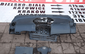 toyota jaris II deska rozdzielcza WYSYŁKA 3