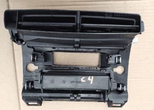 Citroen C4  panel srodkowy nawiewu 3