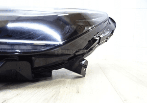 Tesla 3 lampa lewy przód full led 1077375-00-C 5