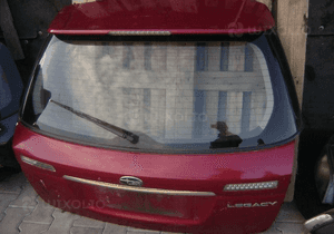 Subaru Legacy klapa tyl szyba Kombi 03-08