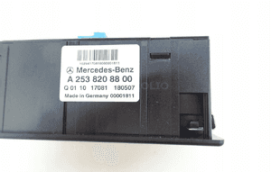 Gniazdo usb hub mercedes glc W253 A2538208800 3