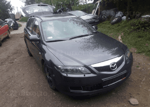 Mazda 6 02-07 Maska lampa zderzak pas atrapa 32G 3