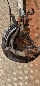 Bmw X1 E84 zwrotnica amortyzator prawy przód przedni 6788700 6851336 12