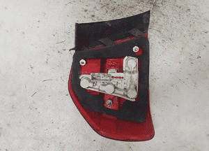 * LAMPA TYLNA PRAWA TYŁ PRAWO BMW E90 6