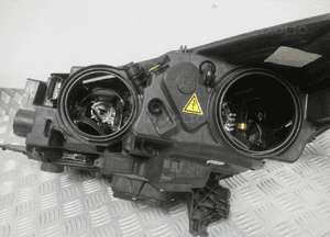 Lampa przednia przód lewa prawa ford kuga MK2 lift xenon czarna 2016-2019 rok 36