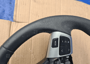 Toyota AURIS I lift 09-11 kierownica skóra skórzana 6