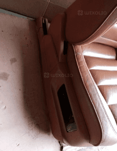 Fotele komplet kanapa boczki skóra ruda elektryczne VW Touareg 7L 12