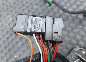 Instalacja 8E1971029AF Wiazka Drzwi Kostki Wtyczki Przednia Przod Prawa Europa AUDI A4 B7 12
