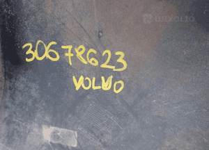 ZDERZAK VOLVO  V70 R DESIGN ORYGINAŁ KOMPLETNY  SPRYSKI 8
