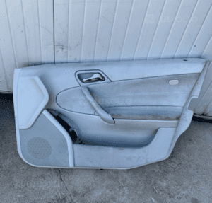 MERCEDES C 203 boczek tapicerka drzwi prawa prawy przód jasna 1