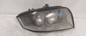 Przod przednia lampa prawa audi A2 1