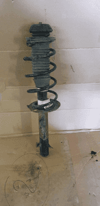 Amortyzator lewy przód przedni Toyota Aygo 2