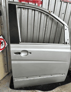 mercedes  VITO VIANO 639 drzwi prawe srebrne  ocynk lakier 744 1