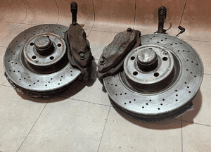 MERCEDES W221 3.0CDI ZWROTNICA ZACISK TARCZA PRZÓD 3