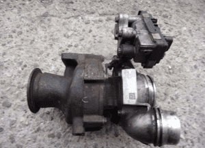 Bmw 2.0 d turbosprężarka 8512464 1