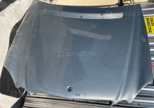 MERCEDES e 211 maska grill kratka znaczek szara 747 1