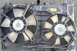 Mitsubishi Grandis 2.0 DiD D wentylator chłodnicy wentylatory
