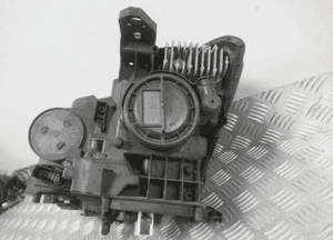 Lampa przednia przód prawa mercedes gla W156 bi-xenon A1569061800 2013-2017 15