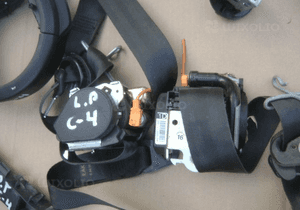 Citroen C4 pas bezpieczenstwa przod prawy 1