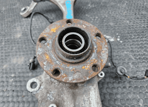 Zwrotnica 8E0258F 8E0407242B Zawieszenie Piasta Czujnik ABS Przednia Przód Prawa AUDI A4 B6 B7 4