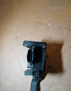 Pedał potencjometr gazu Mercedes Vito 639 0281002563 A6393000704 3