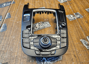 Ramka Biegow 8T0919609F 8K1713463 Panel Sterowania MMI Zmiany Biegow Automat Europa Audi A4 B8 A5 8T Q5 7