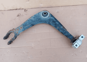 Wahacz prawy przód przedni przód Peugeot 407 3