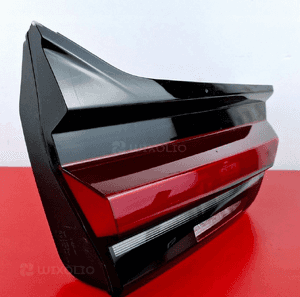 BMW G31 LCI LIFT Lampa Lewa Tylna KLAPY 8493829 63218493829 Uszkodzona 4
