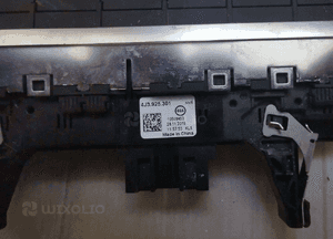 Panel sterowania MMI Audi E-Tron GT 4J3925301 3
