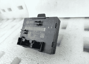 VW AG AUDI STEROWNIK MODUŁ DRZWI 8K0959795D 3