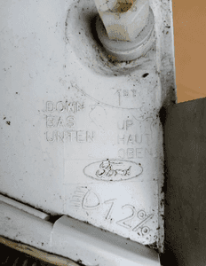 Lampa prawy przód przednia prawa Ford Escort MK7 3