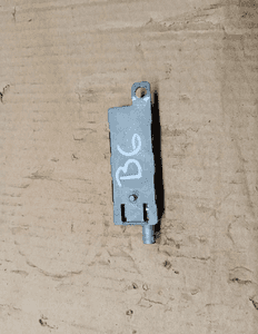 Wzmacniacz antenowy anteny VW Passat B6 3C9035552A 4