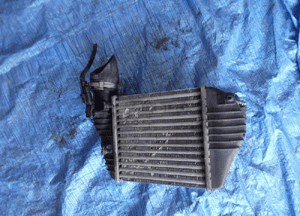 Audi A6 C6 3,0TDI intercoler lewy 4F0145805AH 1