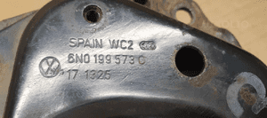 Łapa poduszka skrzyni biegów VW Polo 6N2 1.9 SDI 6N0199561G 6N0199573C 6