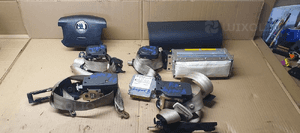 Zaślepka konsoli poduszki pasy AIRBAG zestaw naprawczy Skoda Superb I 7