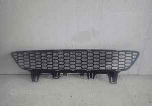 Kratka środkowa zderzaka przód bmw M3 M4 F80 F82 2